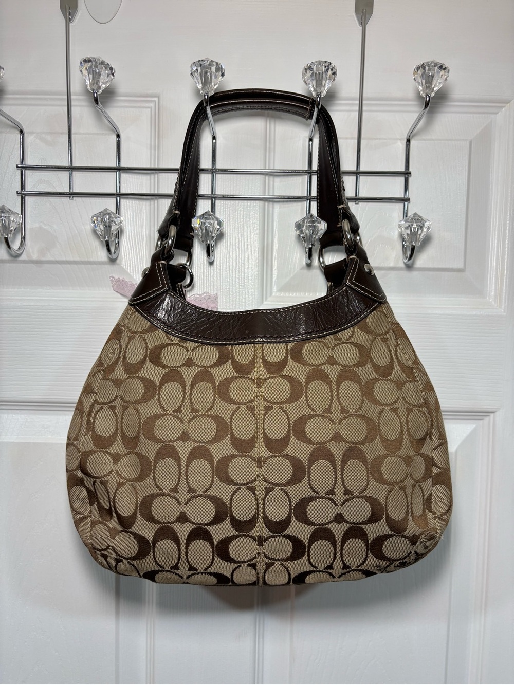 2010 Coach Signature Soho Lynn Medium Canvas Hobo Shoulder Bag 15514 - Picture 2 of 7